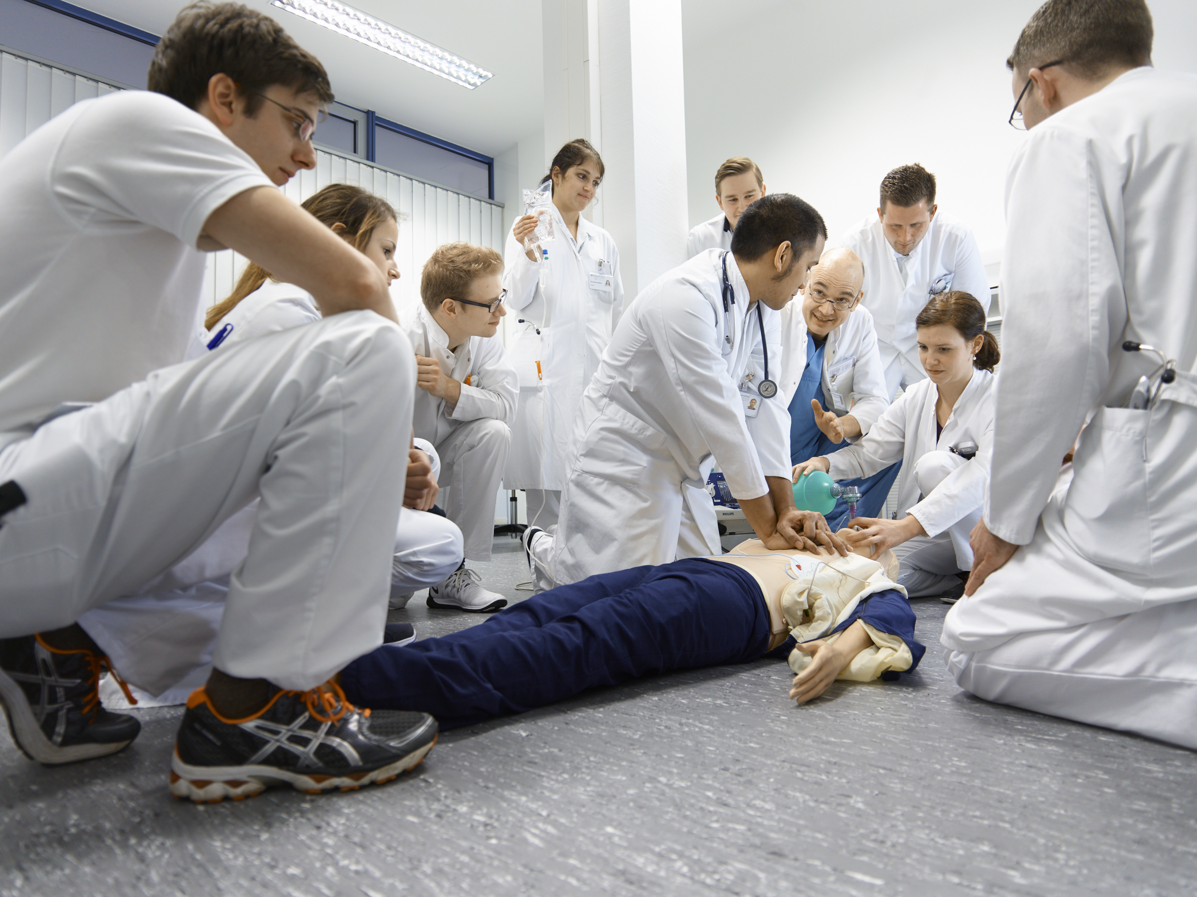 Simulationstraining für Studierende im Skills Lab Simulationstraining für Studierende im Skills Lab