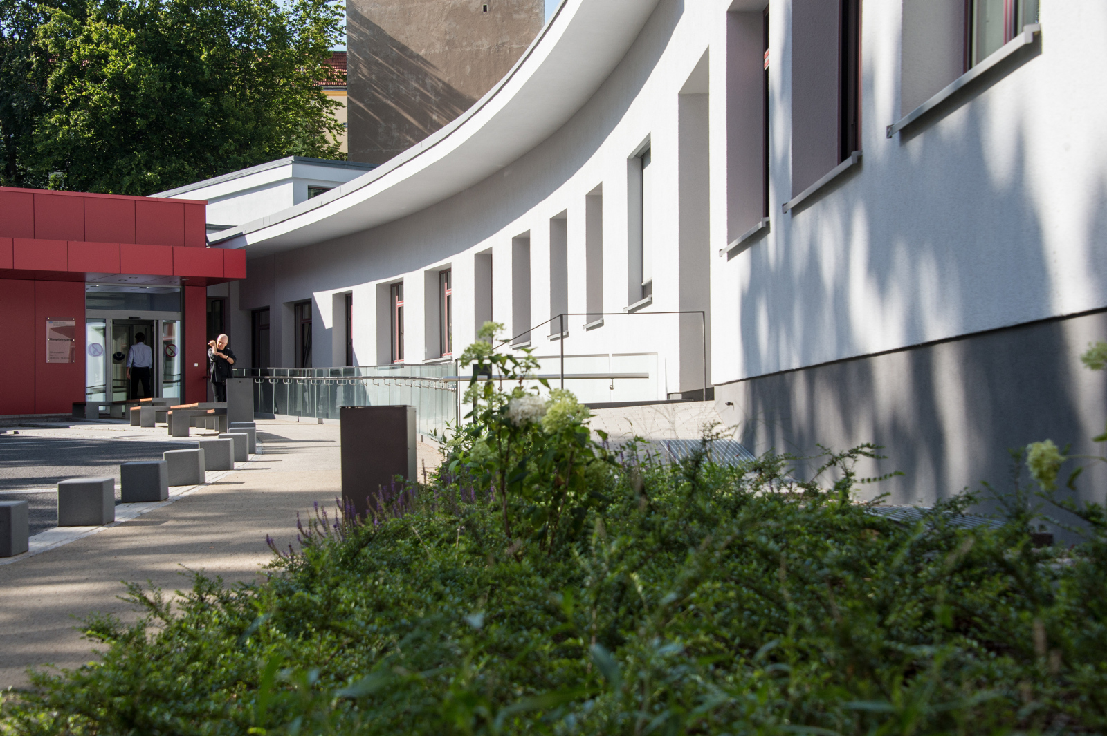 Außenansicht der UBS Berlin Bilder Alttext