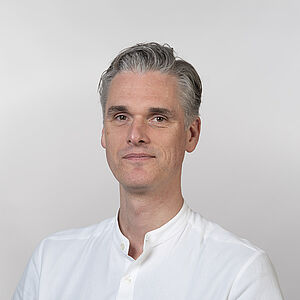 Dr. Marc Auerswald Dr. Marc Auerswald