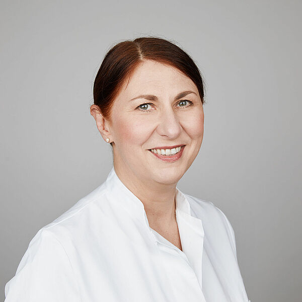 Frau Dr. Fürst