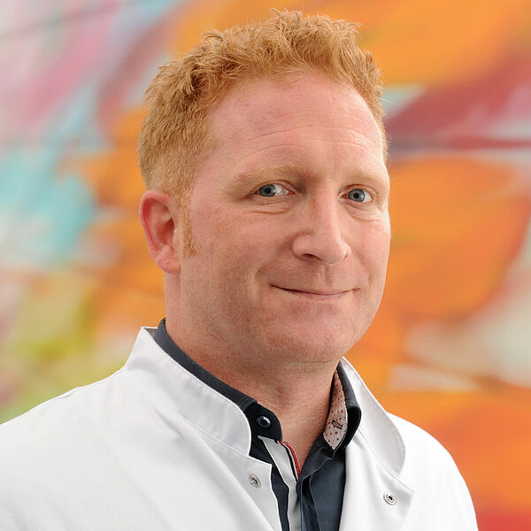 Dr. med. Ramin Ipaktchi, Oberarzt Fachbereich Plastische Chirurgie Dr. med. Ramin Ipaktchi, Oberarzt Fachbereich Plastische Chirurgie