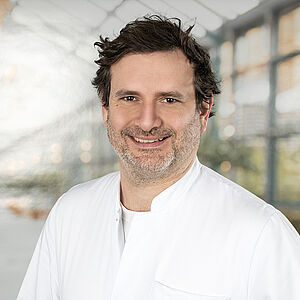 Porträt Dr. med. univ. Martin Ackerl