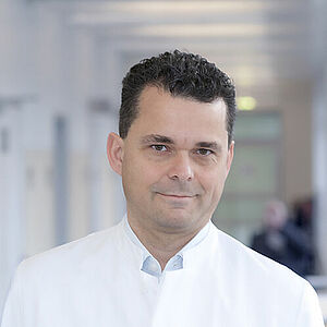 Univ.-Prof. Dr. med. Ulrich Sure