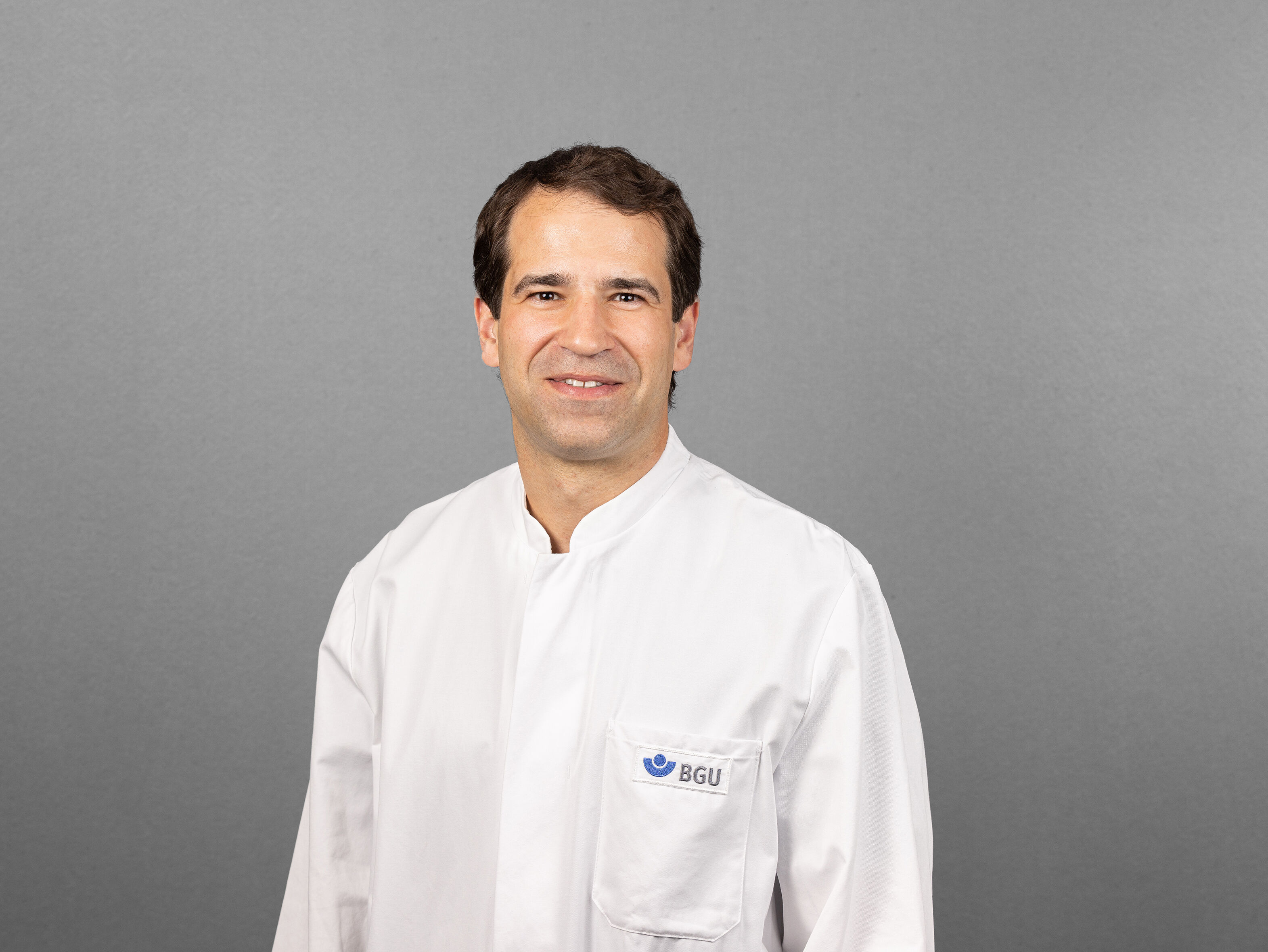Dr. Timur Tarhan Sektionsleiter Dr. Timur Tarhan Sektionsleiter
