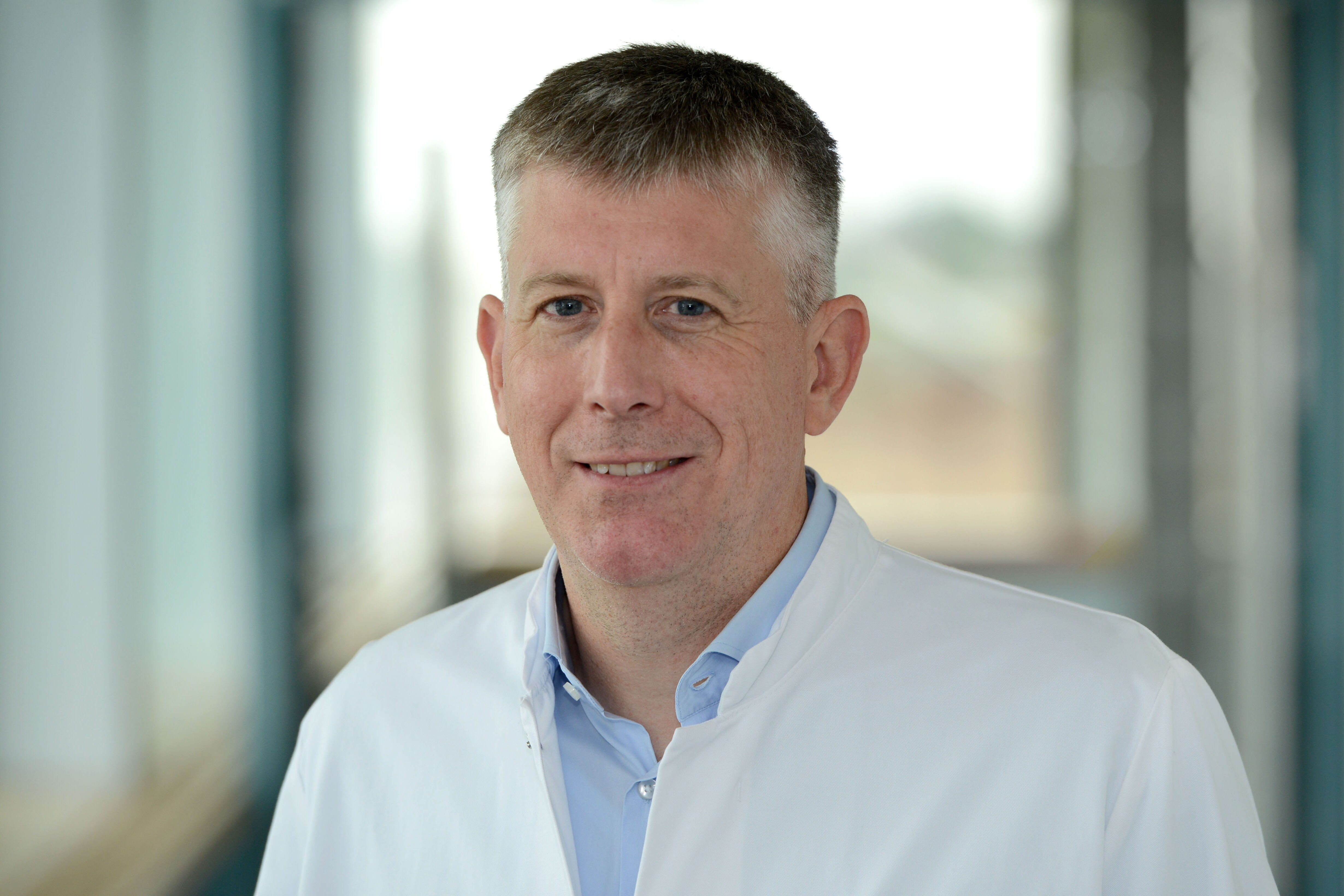 Prof. Tim Viergutz, Chefarzt der Klinik für Anästhesiologie, Intensivmedizin und Schmerztherapie, Vorsitzender des Klinischen Ethikkomitees (KEK)