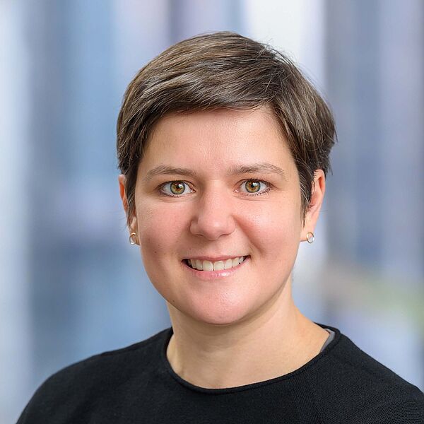 Porträtaufnahme Anne Schmitz-Hüser