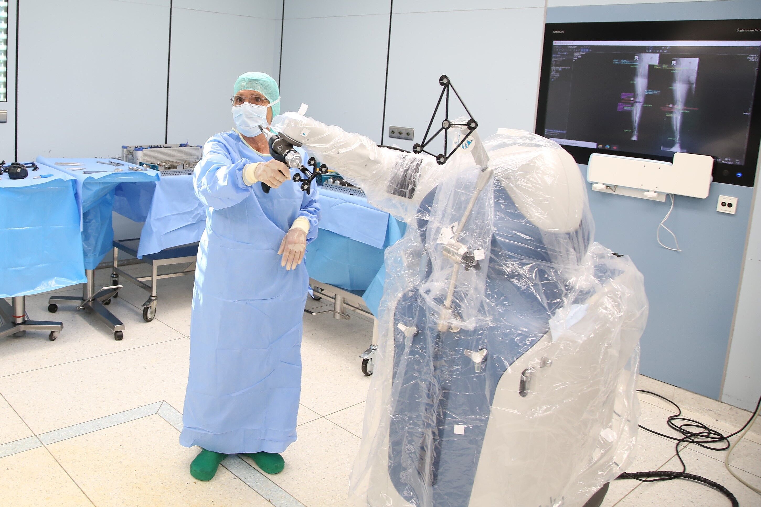 Roboterassistierte Eingriffe bei Endoprothetik am Knie